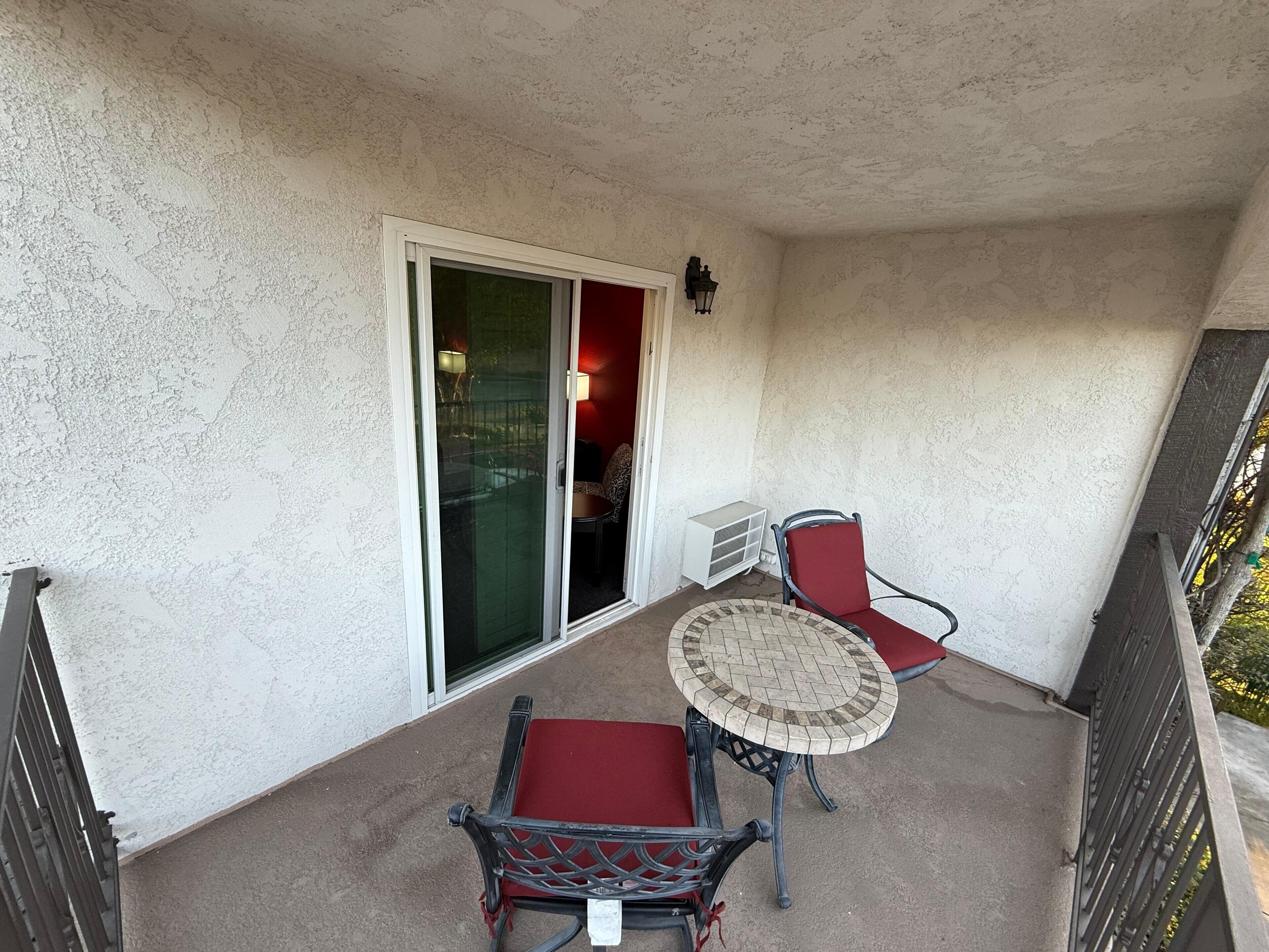 gallery room, 1 king bed, non smoking, balcony | terrace/patio