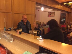 Bar (on property) - Rathbaun Hotel (Lisdoonvarna)