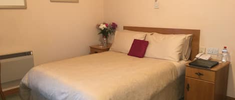 10 sovrum, individuell inredning, unika möbler och skrivbord