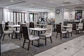 Dining - Wingate by Wyndham Savannah/Pooler (Savannah)