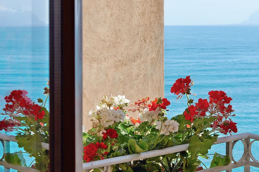 Hotel Al Madarig
