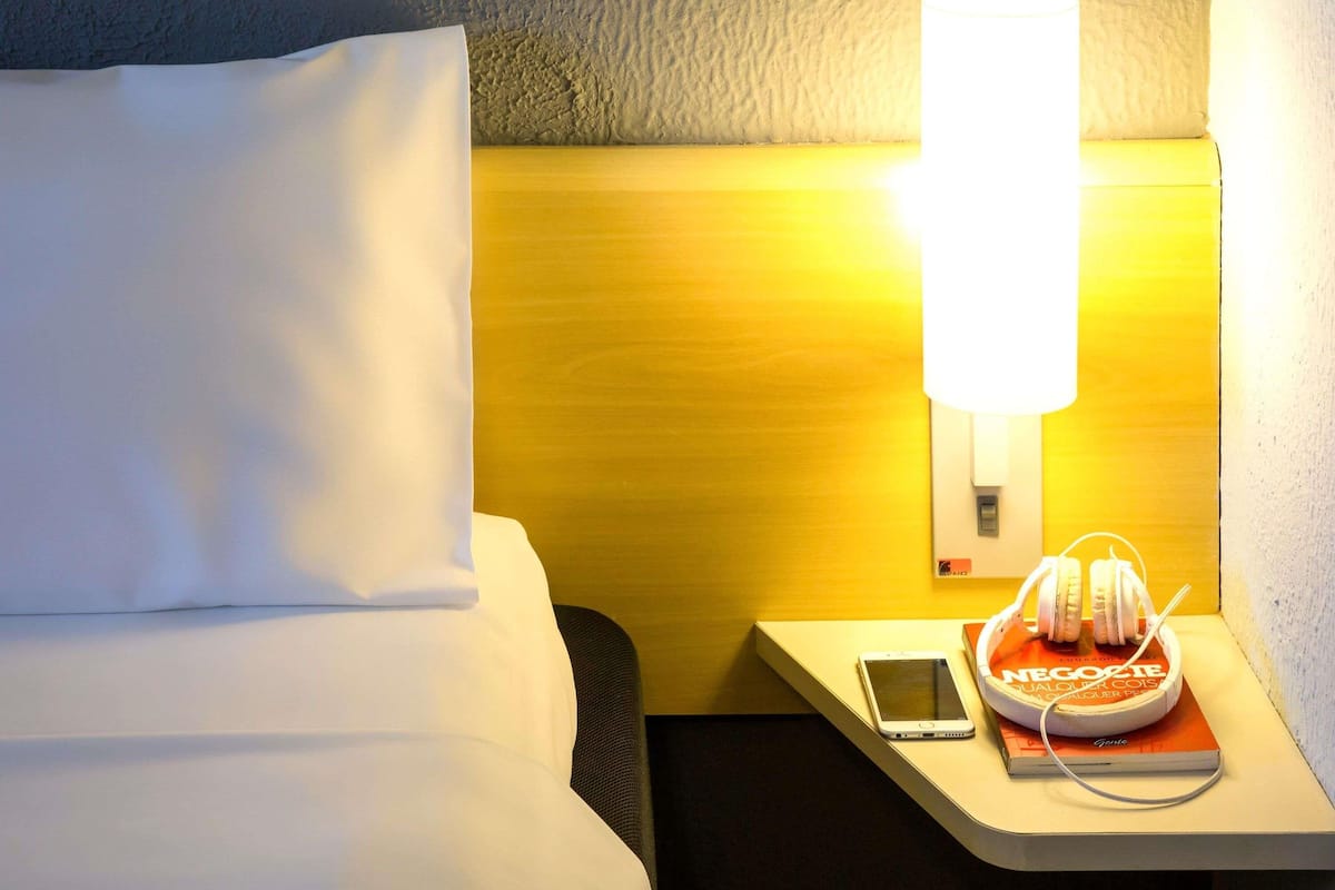 Premium bedding, pillowtop beds, minibar, desk