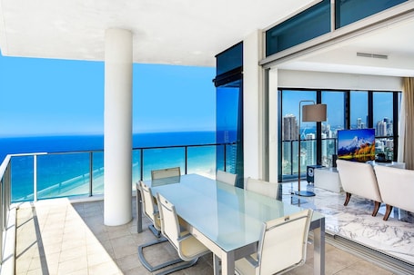 3 Bedroom Penthouse | Terrace/patio