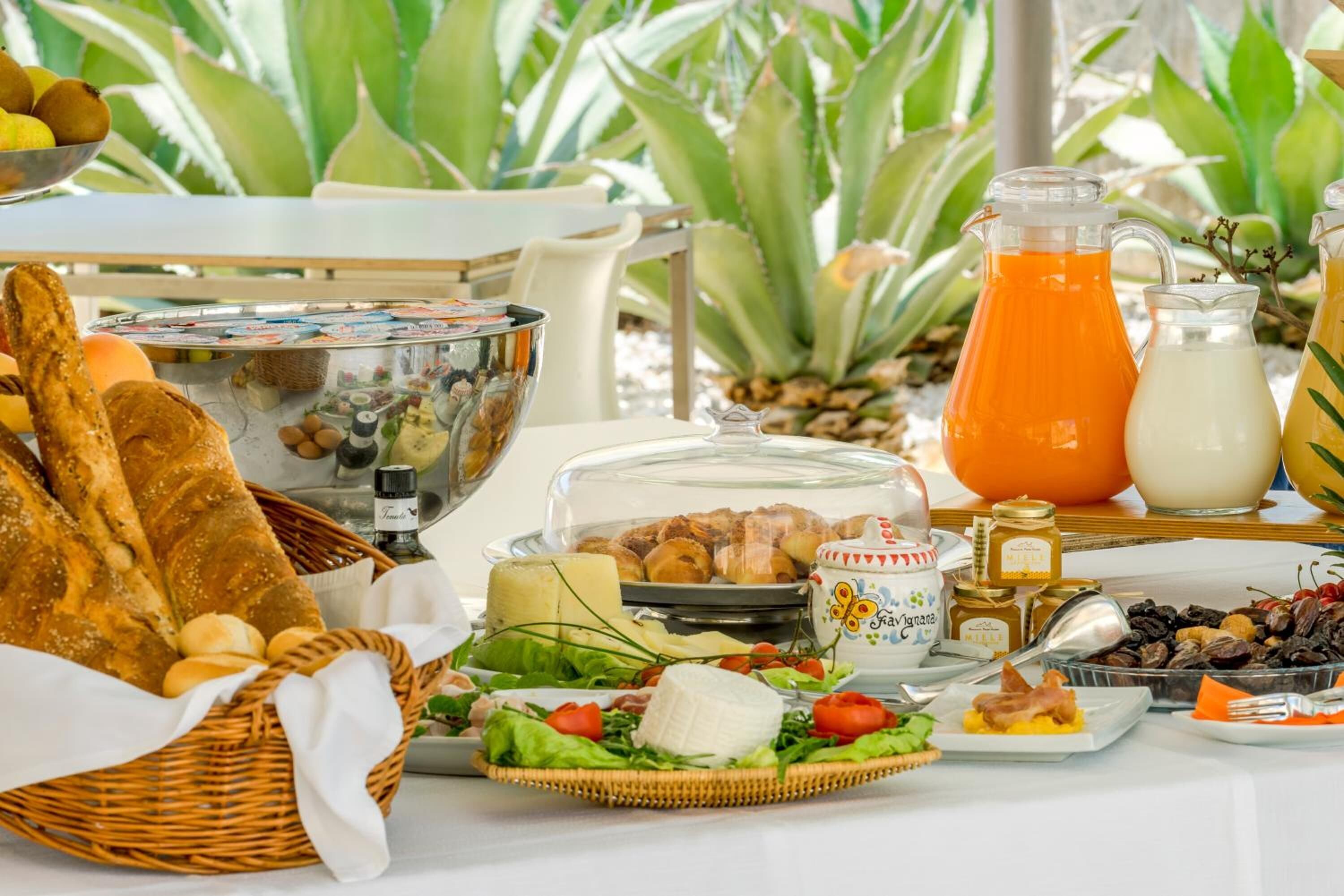 breakfast, lunch, dinner served; mediterranean cuisine, garden views