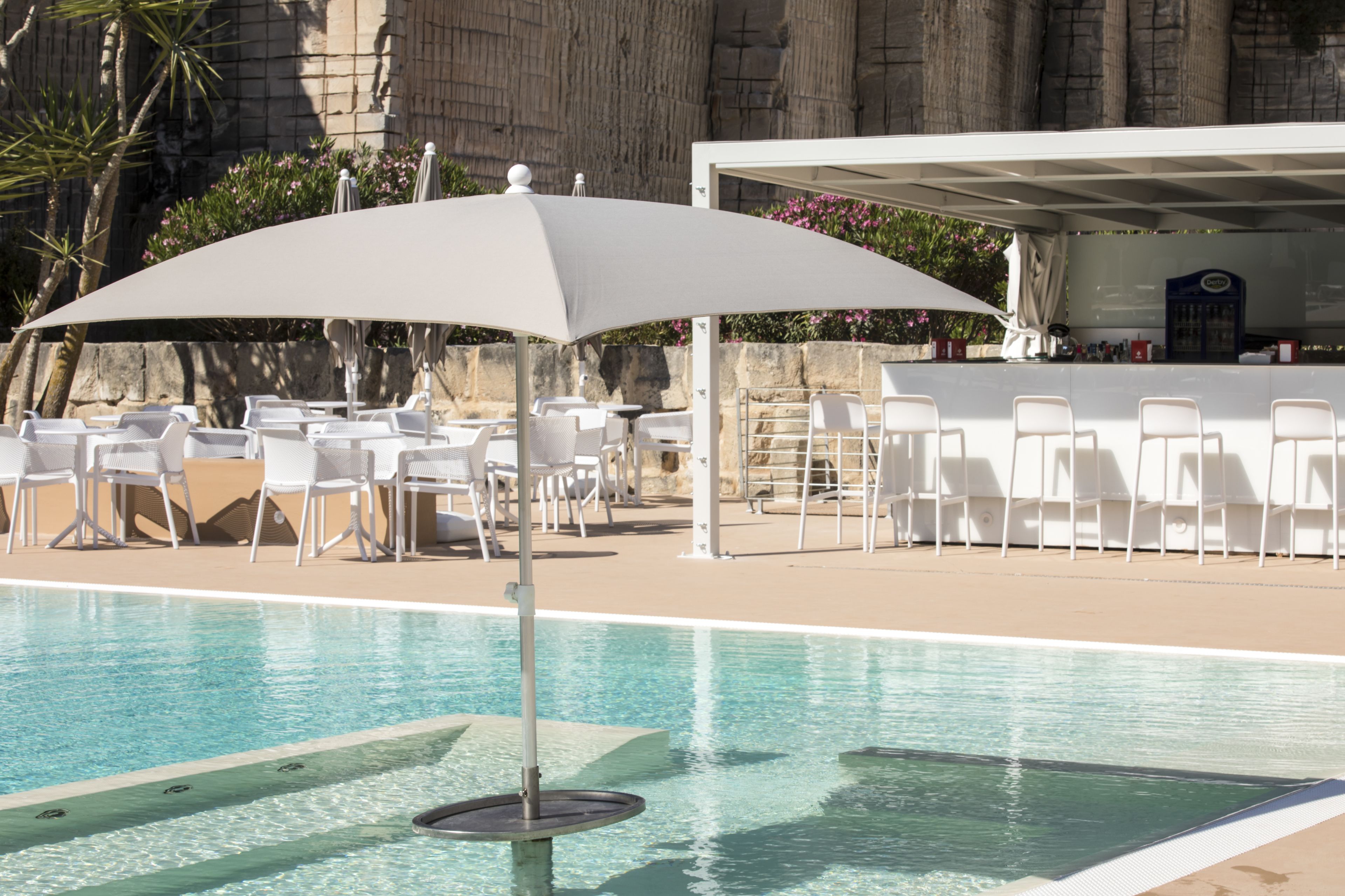 outdoor pool, pool loungers