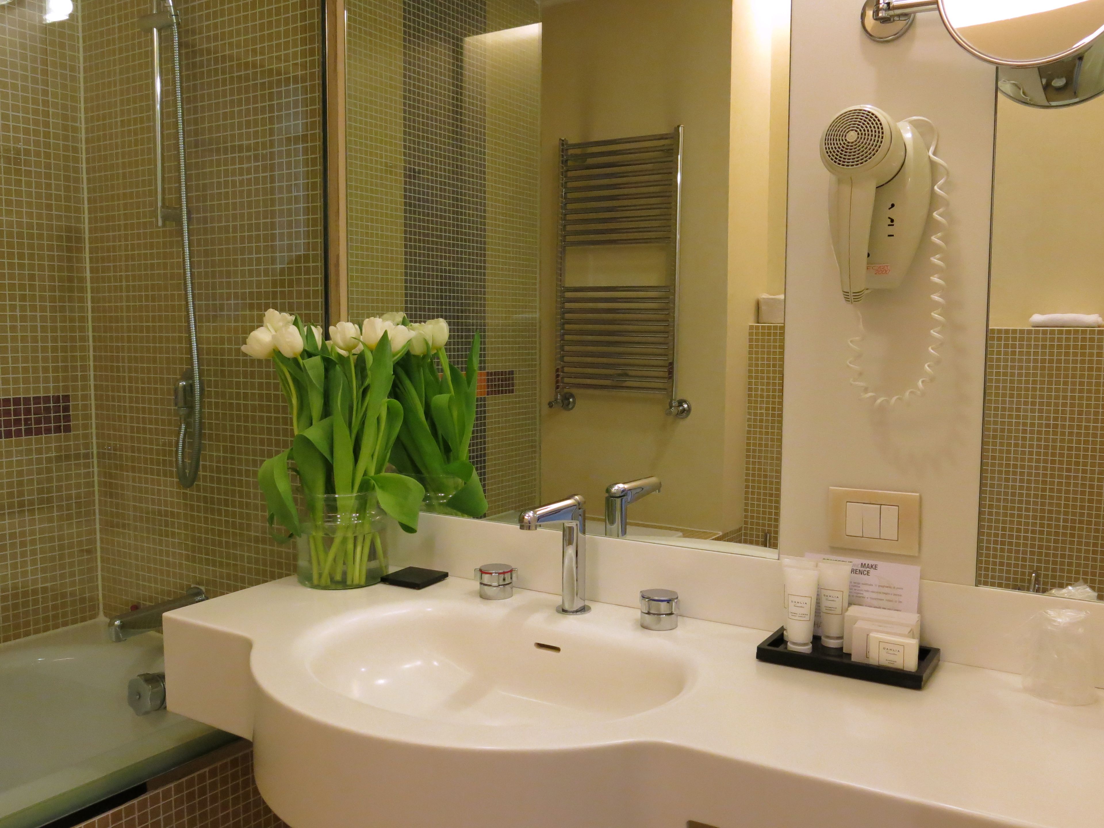 hair dryer, bidet, towels