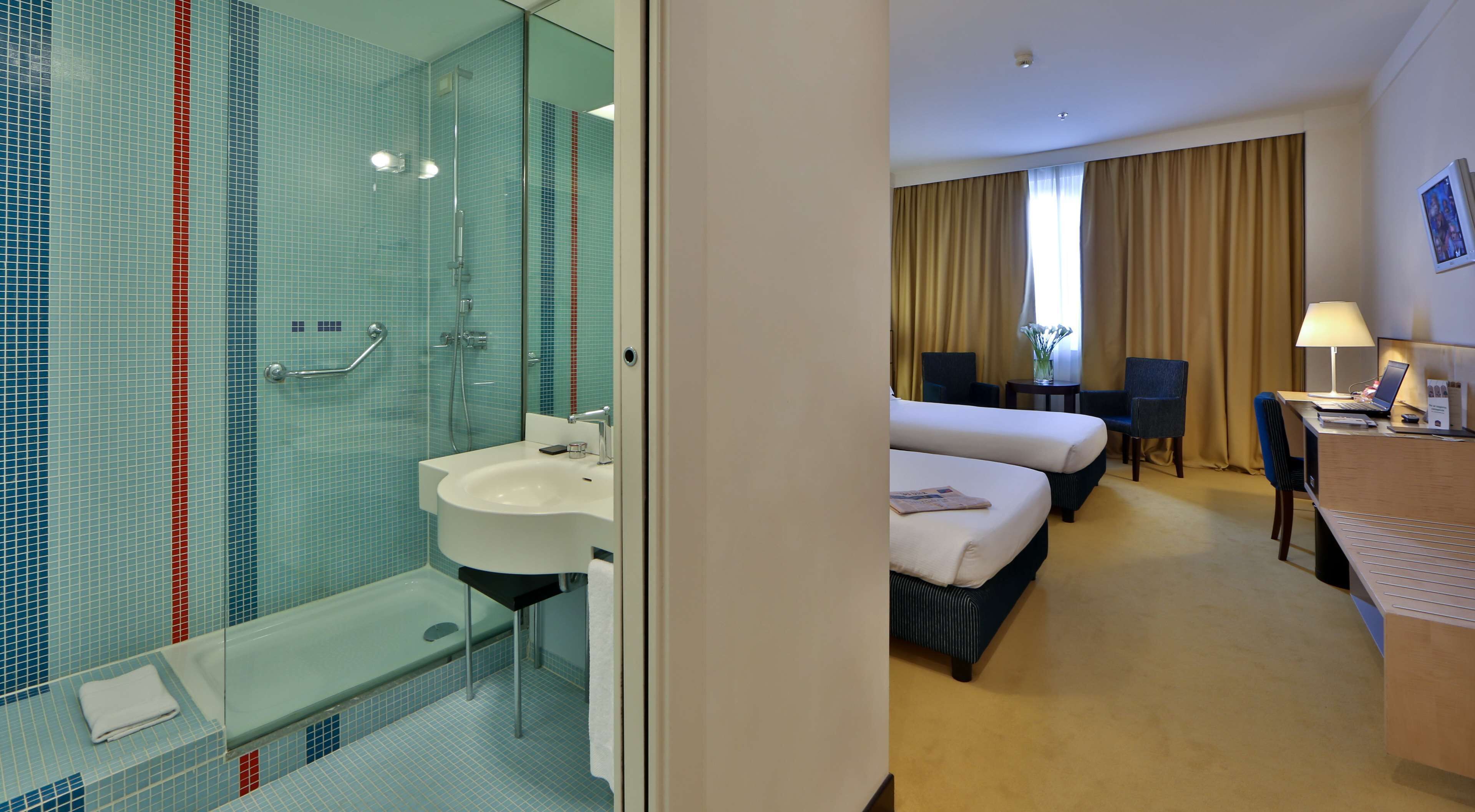 family suite, 1 king bed | bathroom | hair dryer, bidet, towels