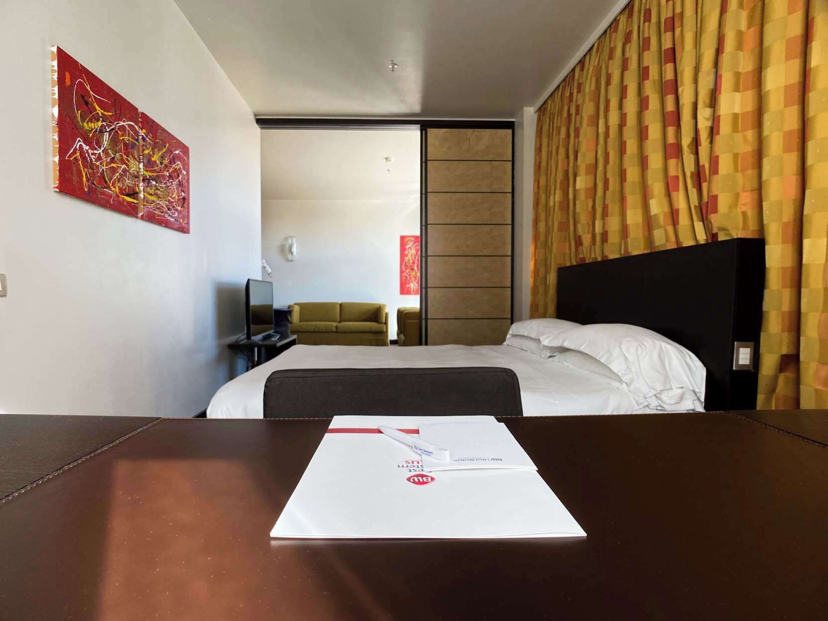 Down comforters, minibar, in-room safe, desk