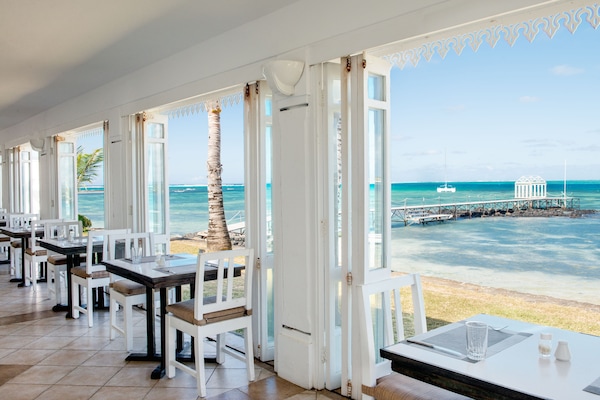 2 restaurants, breakfast, lunch, dinner served; local cuisine