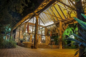 Property entrance - Kedar Heritage Lodge, Conference Centre & Spa (Boshoek)