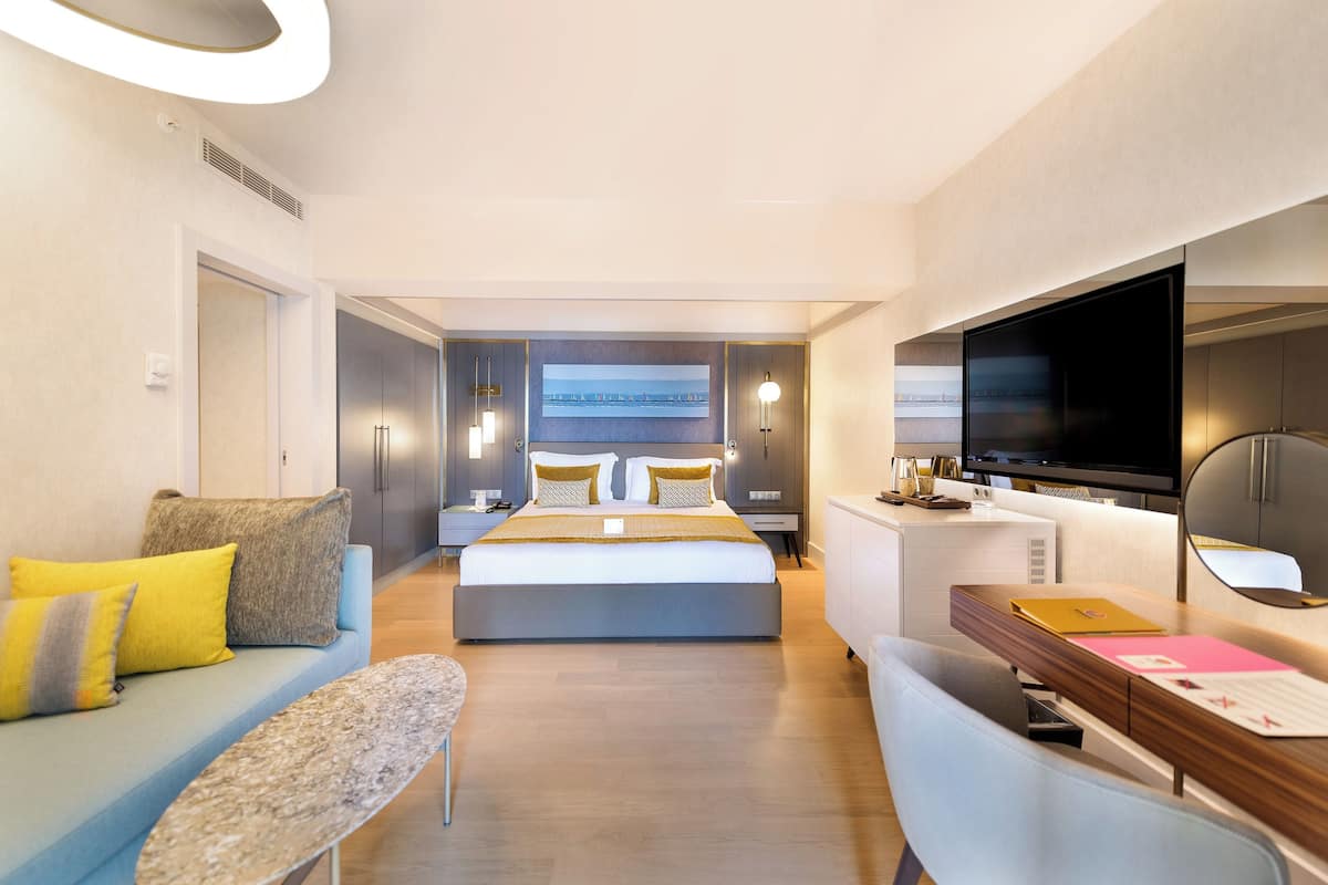 Articles gratuits dans le mini-bar, coffres-forts dans les chambres