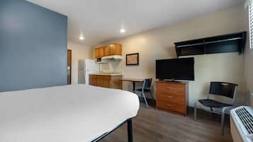 Desk, iron/ironing board, free WiFi, bed sheets