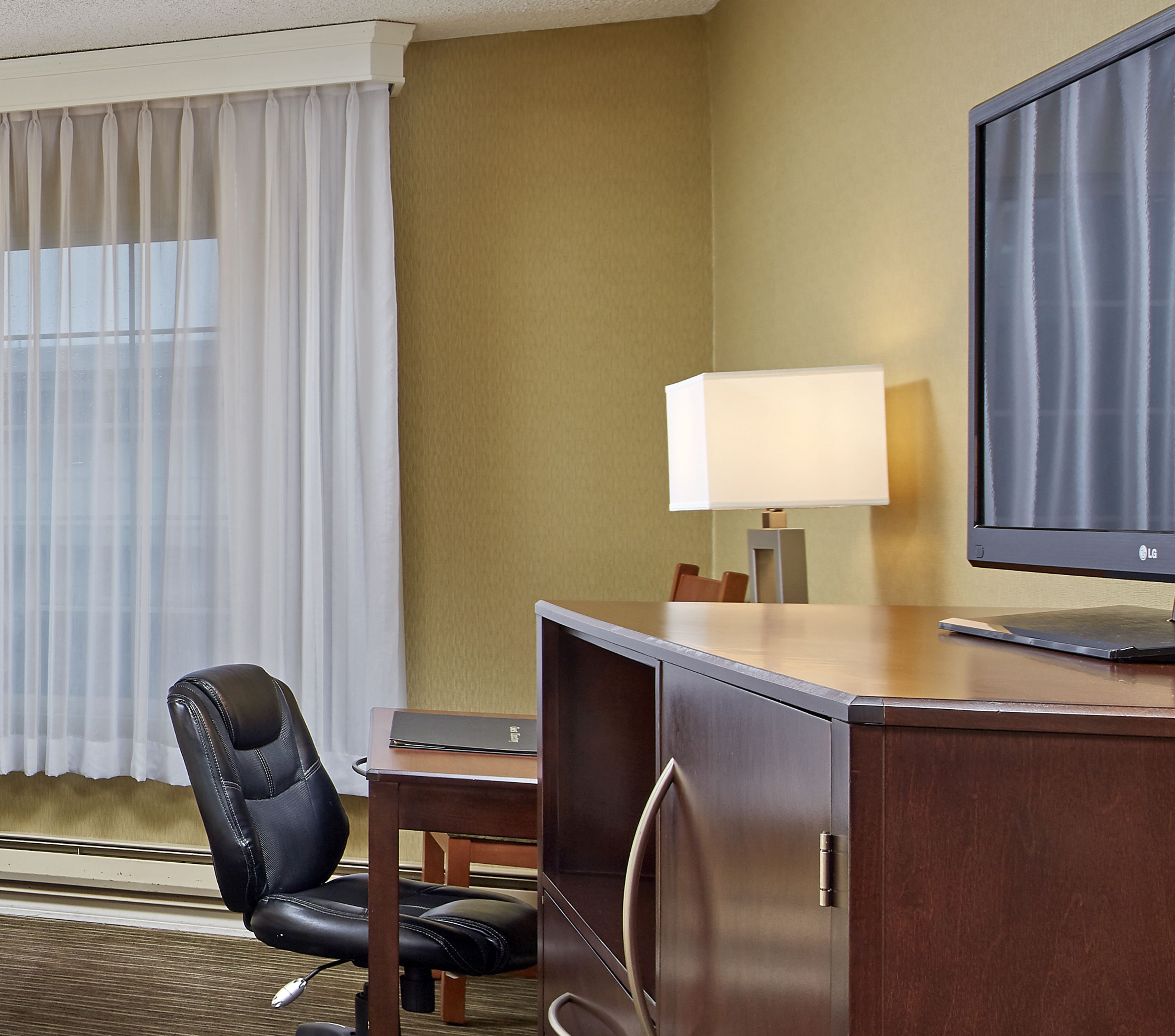 Standard Room, 2 Queen Beds | Room amenity