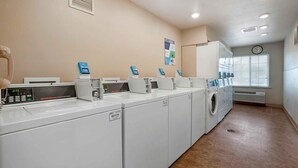 Unclassified image, 3 of 24, button - Extended Stay America Select Suites - Indianapolis - Plainfield (Plainfield)