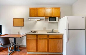 Standard-Studio, Nichtraucher, Kühlschrank und Mikrowelle | Eigene Küche