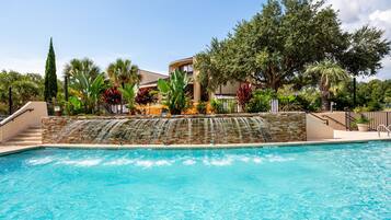 Alberca al aire libre por temporada