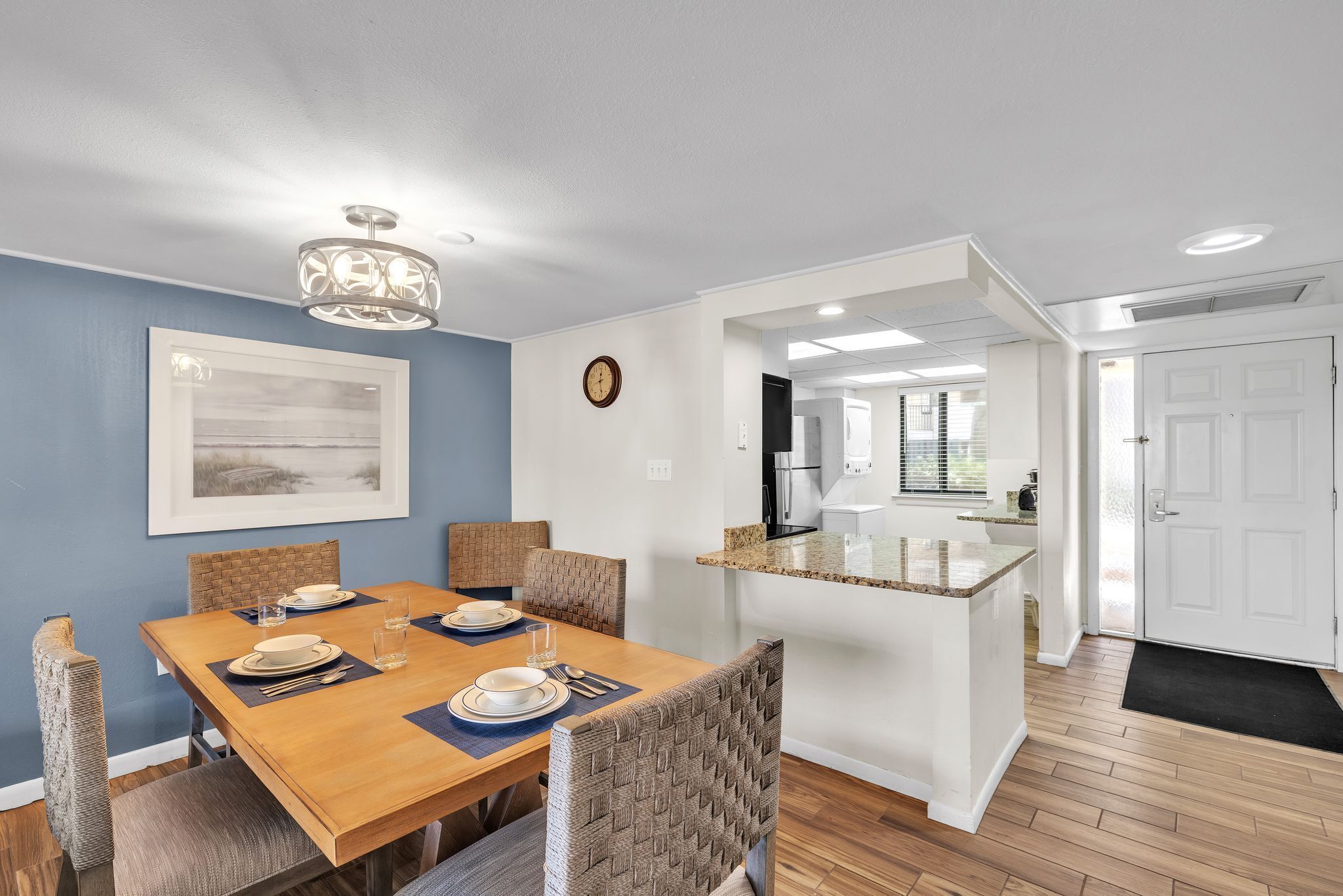Apartment, 2 Bedrooms | In-room dining