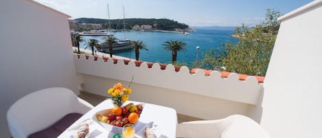 Double Room, Balcony, Sea View | Balcony