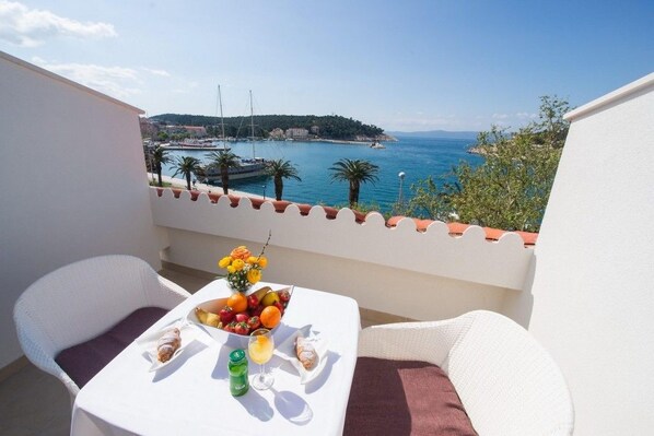 Double Room, Balcony, Sea View | Balcony