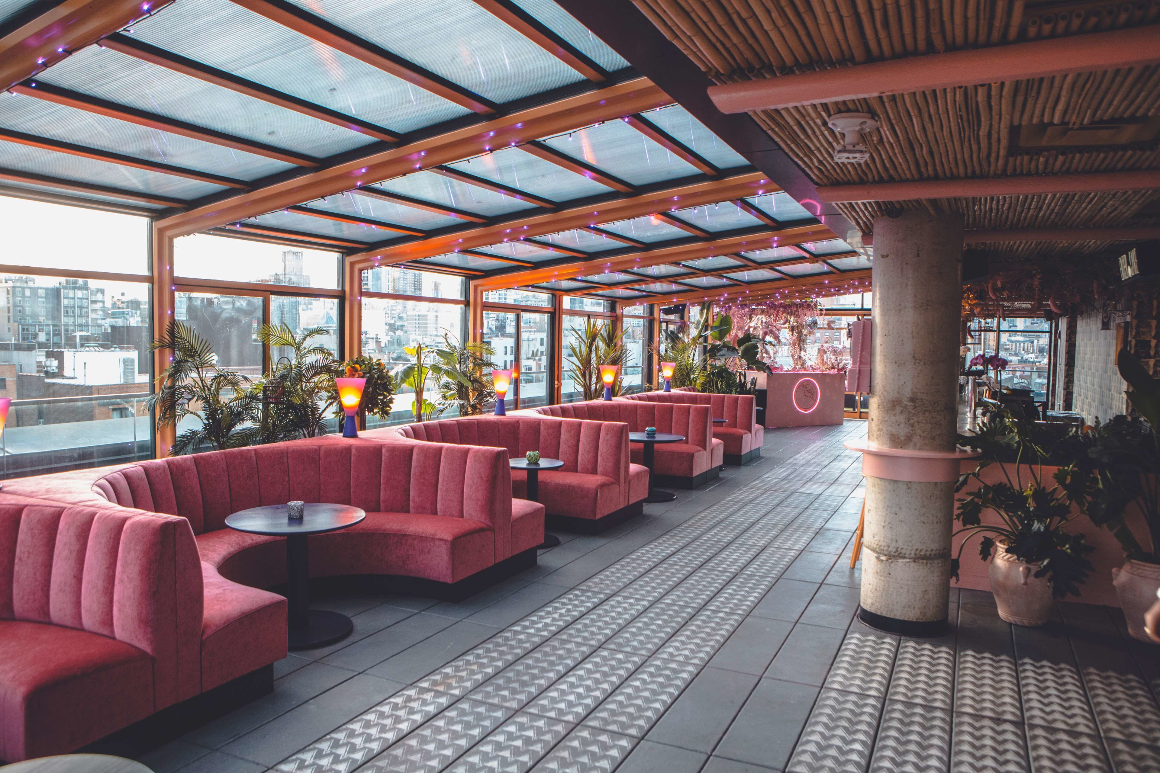 Cocktail bar