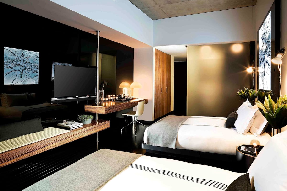Egyptian cotton sheets, premium bedding, minibar, in-room safe
