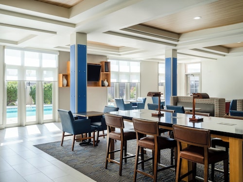 Holiday Inn Express & Suites Tucson by IHG