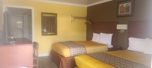 Standard Room, 2 Double Beds, Mountain View | Desk, free WiFi, bed sheets