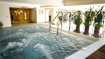 室內 Spa 池