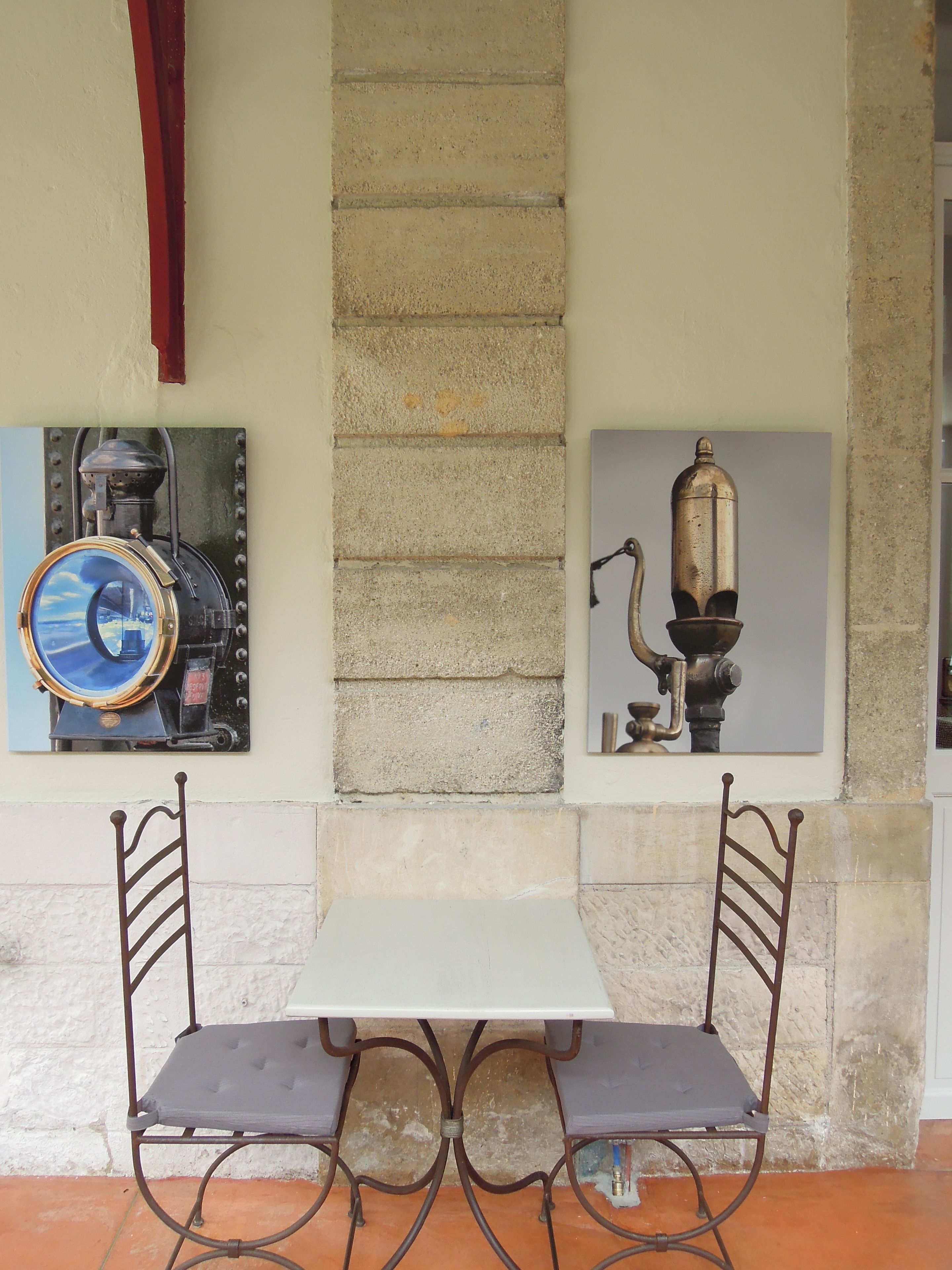 daily buffet breakfast (eur 18 per person)