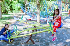 Außen-Kinderspielplatz