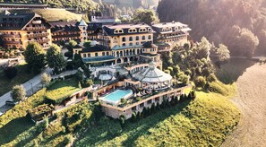 2 indoor pools, outdoor pool, sun loungers - Hotel Pichlmayrgut (Schladming)