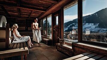 Sauna, Whirlpool, Dampfbad, Körperbehandlungen, Warmsteinmassagen