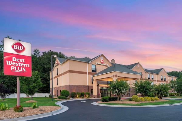 Best Western Plus Hopewell Fort Lee - Fort Lee, VA
