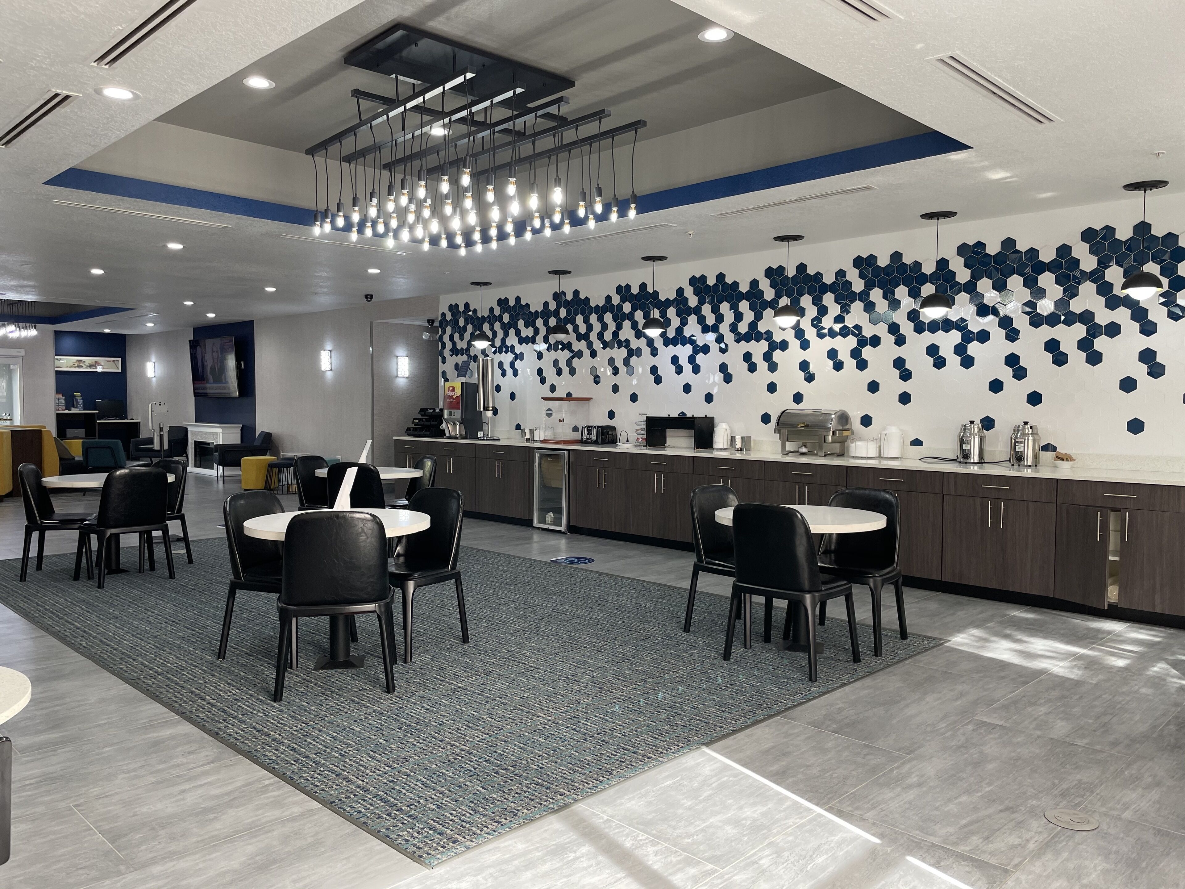 Free daily full breakfast