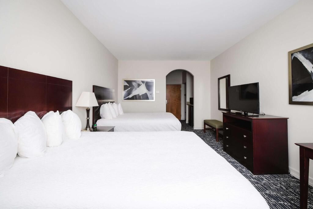 Premium bedding, pillowtop beds, in-room safe, desk