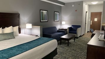 Suite, 1 King Bed, Non Smoking, Kitchenette
