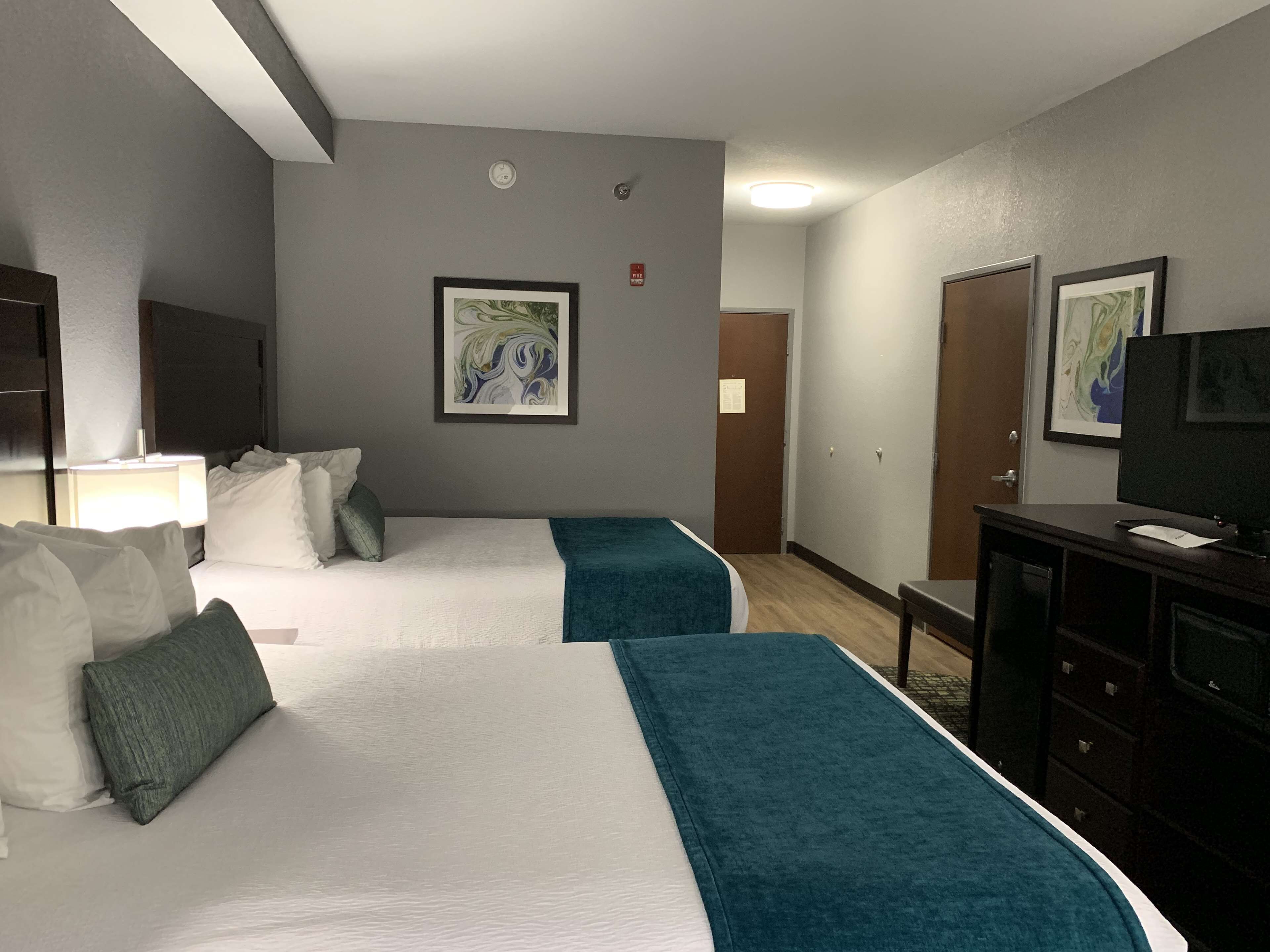 standard room, 2 queen beds, non smoking, microwave | 1 bedroom, premium bedding, desk, iron/ironing board