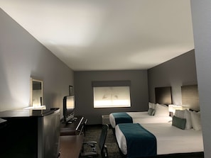 Quarto standard, 2 camas Queen, para não fumantes, cozinha americana | 1 quarto, roupas de cama premium, escrivaninha