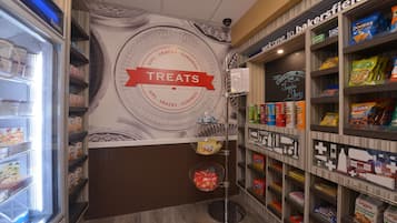 Snack bar