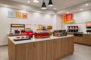 Free daily buffet breakfast - Hampton Inn & Suites Chadds Ford (Glen Mills)