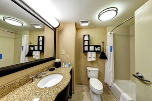Room, 2 Queen Beds, Non Smoking | Bathroom