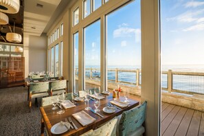 Breakfast, lunch and dinner served  - InterContinental the Clement Monterey by IHG (Monterey)