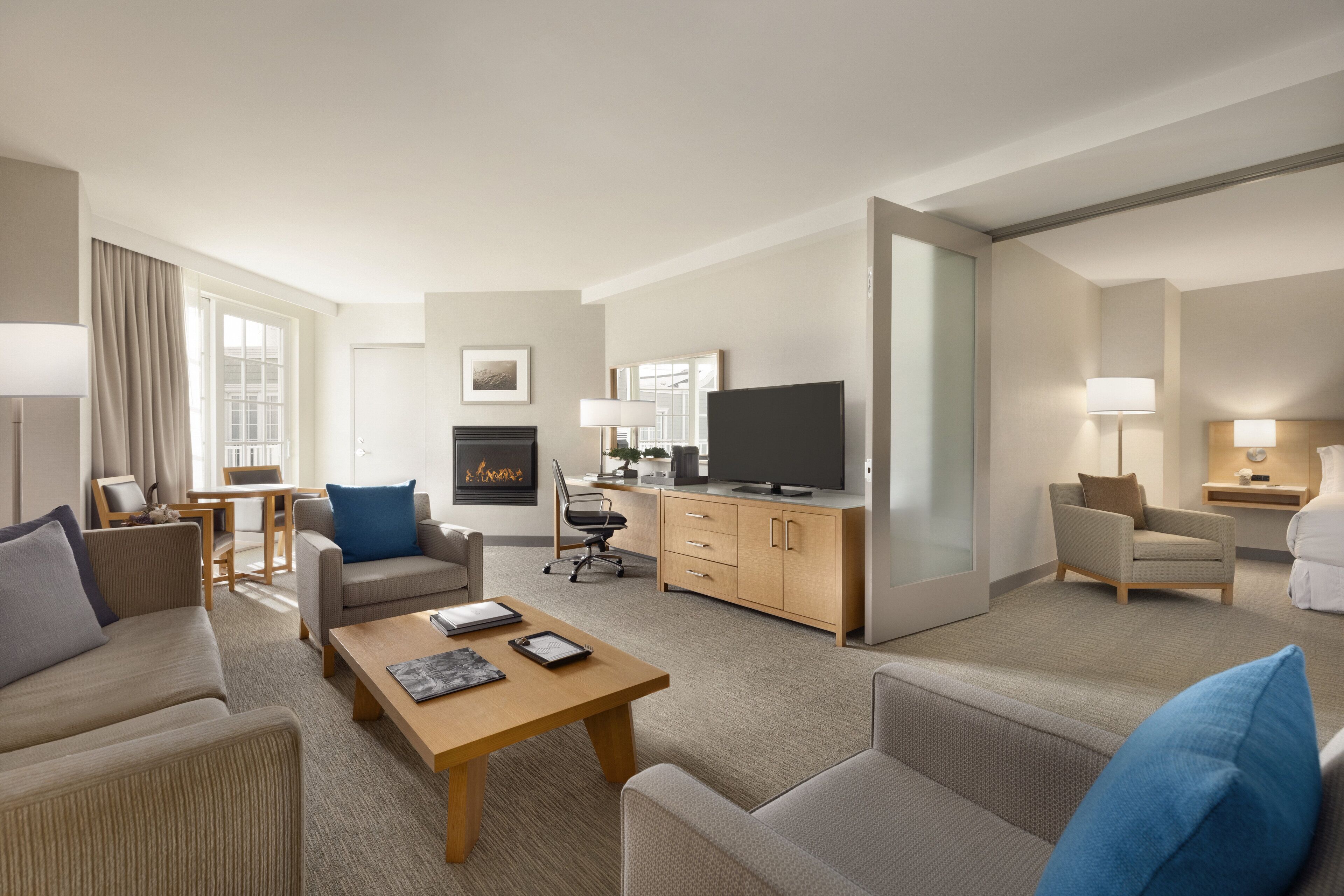 1 bedroom, in-room safe, desk, blackout curtains