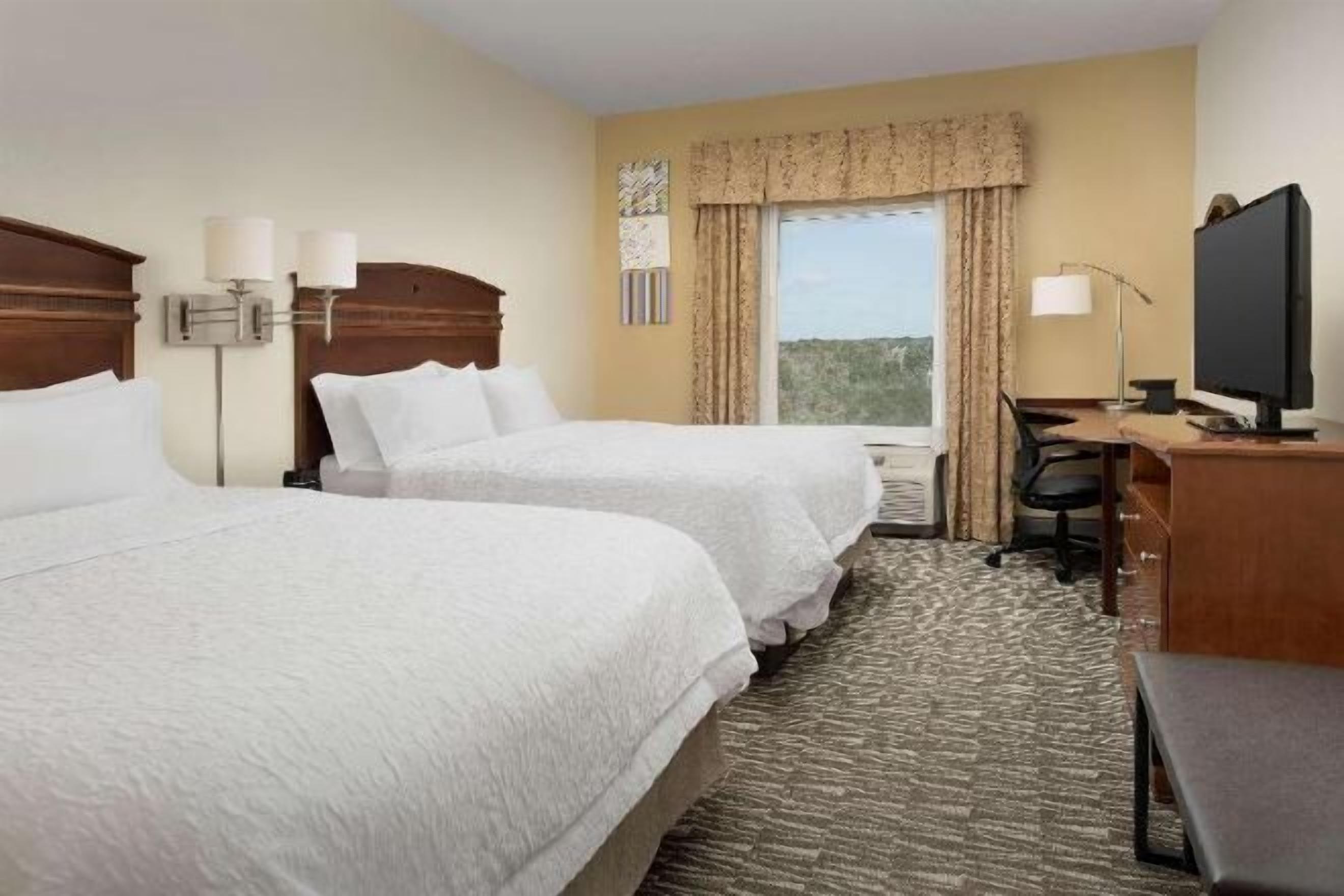 In-room safe, iron/ironing board, free cribs/infant beds