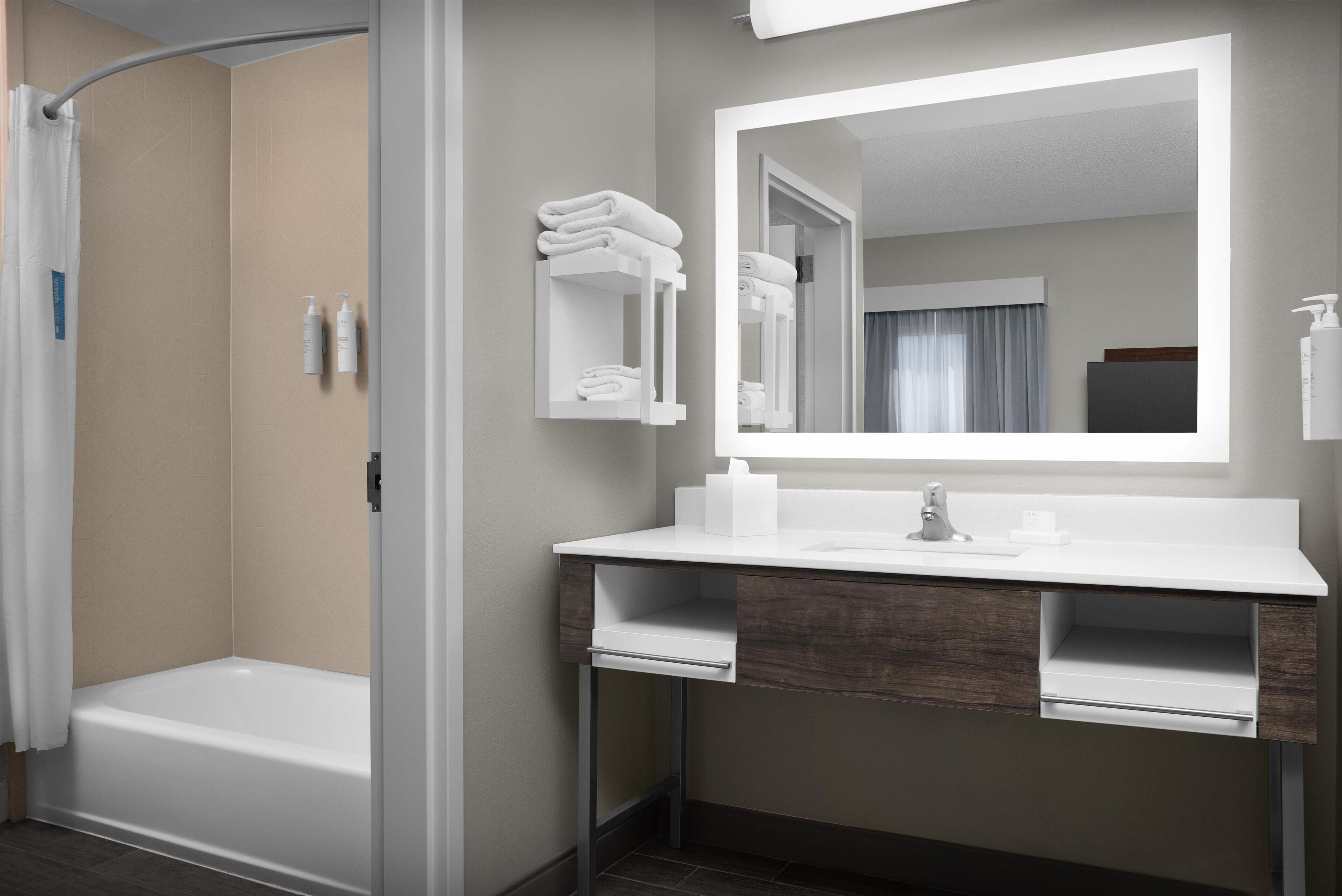 Photo - Hampton Inn & Suites Lakeland-South Polk Parkway