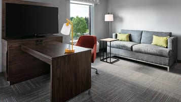 Studio Suite, 1 King Bed with Sofa bed | Premium bedding, Tempur-Pedic beds, individually decorated