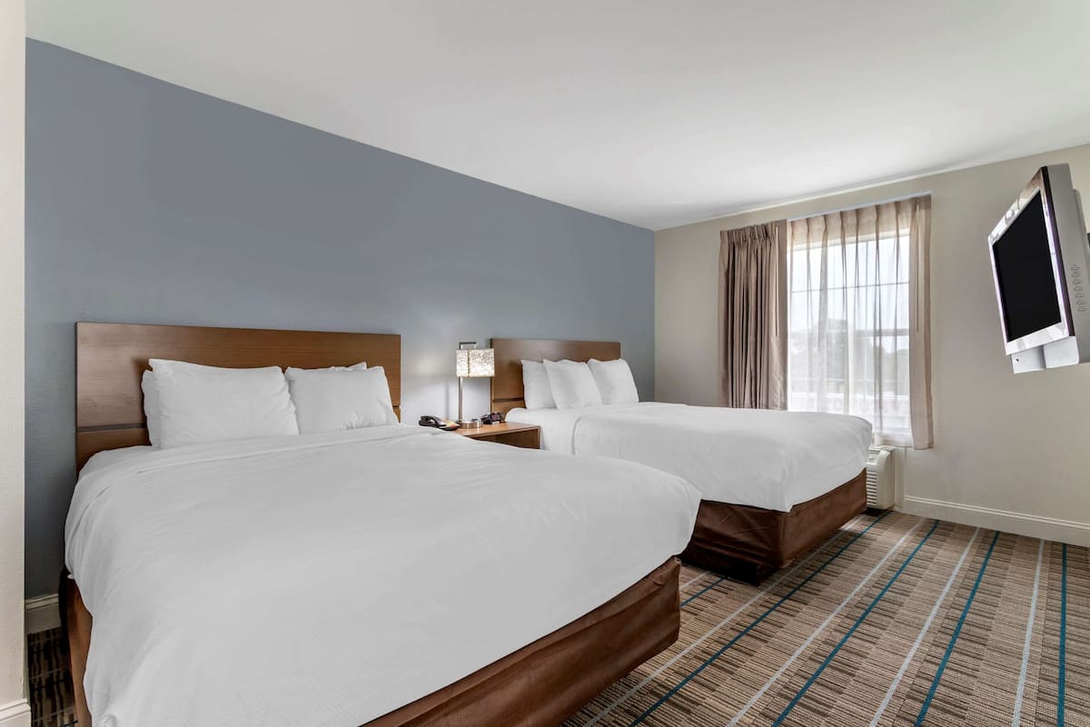 Premium bedding, individually furnished, desk, free WiFi