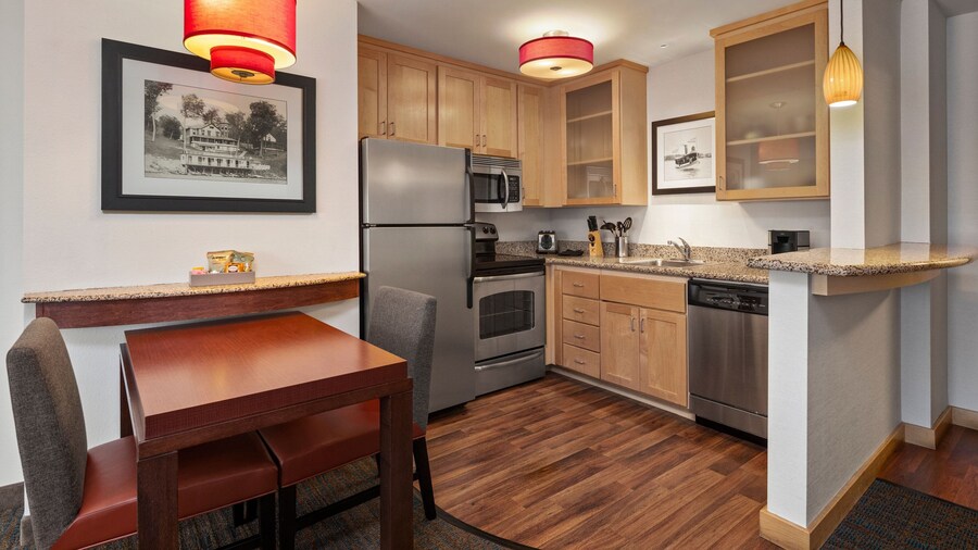 Residence Inn by Marriott Minneapolis Plymouth