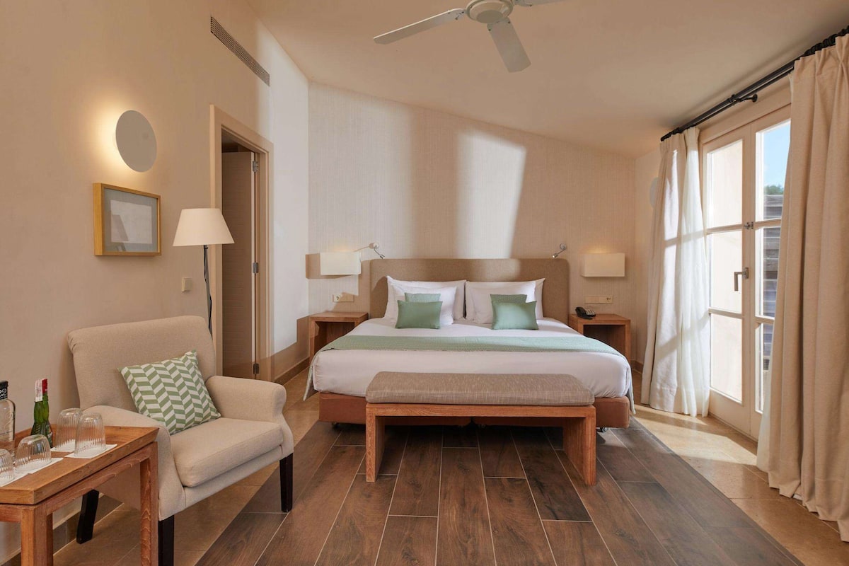 1 habitación, ropa de cama de alta calidad y minibar