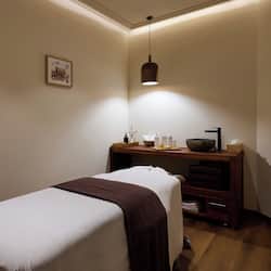 Sauna, vasca idromassaggio, trattamenti per il corpo